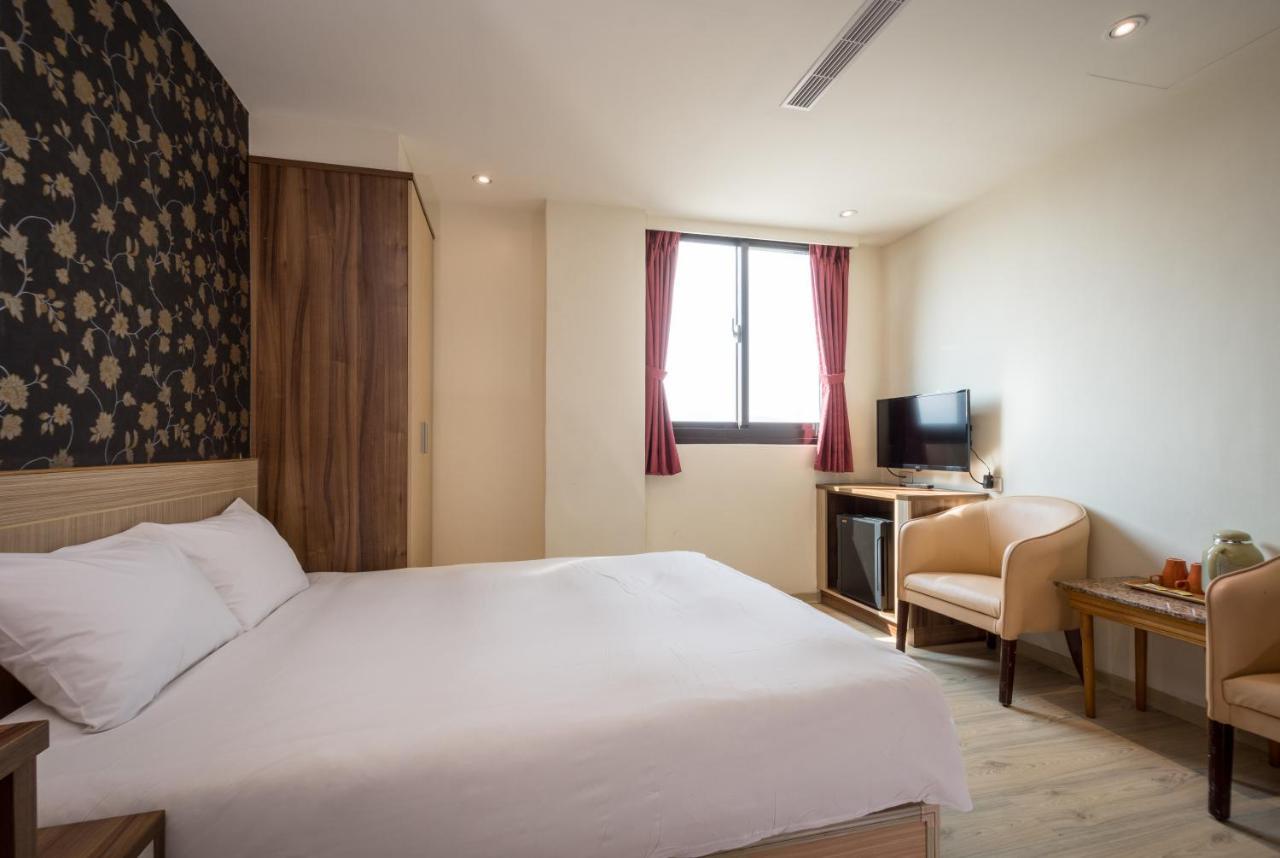 Yadi Hotel Puli Buitenkant foto