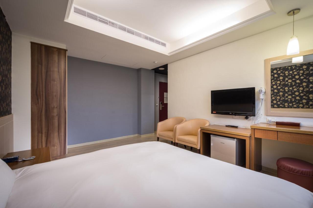 Yadi Hotel Puli Buitenkant foto