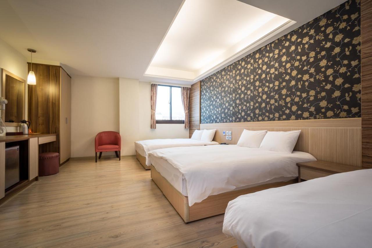 Yadi Hotel Puli Buitenkant foto